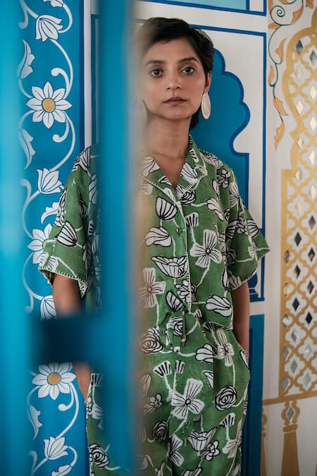 Buy Khajoor Studio Green Cotton, Silk Embroidery Collared Botanical Vine Print Shirt Online at Aza Fashions Buy_Khajoor Studio_Green Cotton, Silk Embroidery Collared Botanical Vine Print Shirt _Online_at_Aza_Fashions