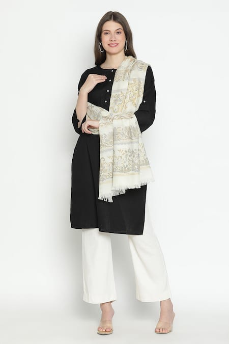 Shingora_Off White Woven Jacquard Flora Pattern Woolen Shawl _Online_at_Aza_Fashions