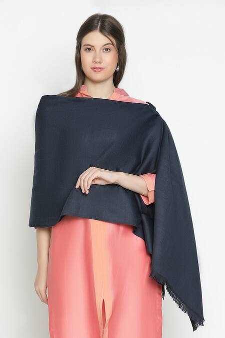 Shop Shingora Black Plain Fringed Edge Shawl at Aza Fashions Shop_Shingora_Black Plain Fringed Edge Shawl_at_Aza_Fashions