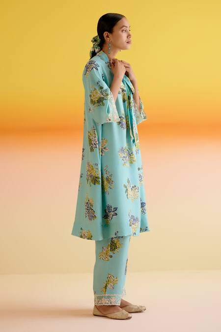 Buy_Amisha Kothari_Blue Silk Embroidery Collared Kusum Floral Print Kurta With Pant _Online_at_Aza_Fashions