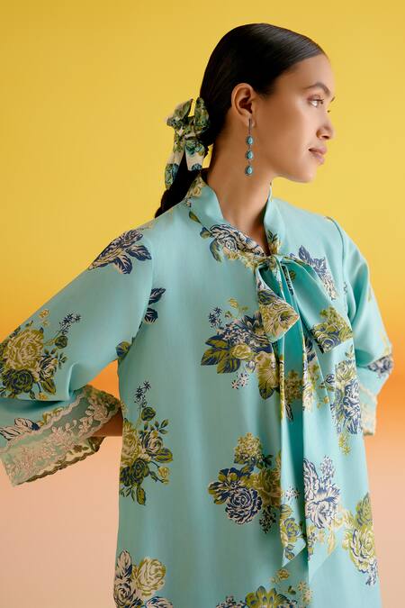 Amisha Kothari_Blue Silk Embroidery Collared Kusum Floral Print Kurta With Pant _at_Aza_Fashions