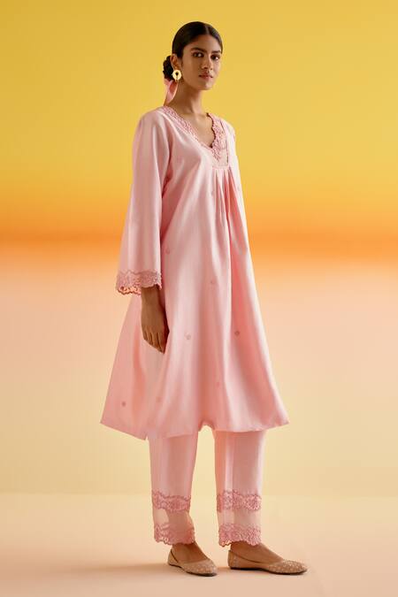 Amisha Kothari Pink Chanderi Silk Embroidery V-neck Nandani Floral Tunic With Pant Online at Aza Fashions Amisha Kothari_Pink Chanderi Silk Embroidery V-neck Nandani Floral Tunic With Pant _Online_at_Aza_Fashions