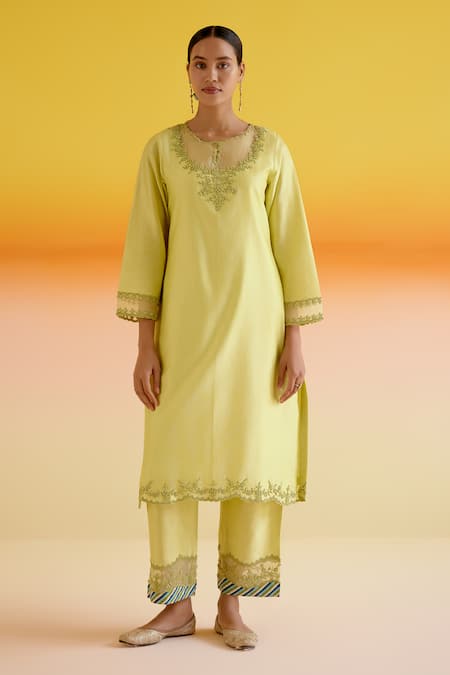Amisha Kothari Aria Flora Embroidered Kurta Pant Set 
