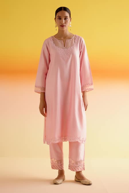 Amisha Kothari Aria Floral Dori Embroidered Kurta & Pant Set 