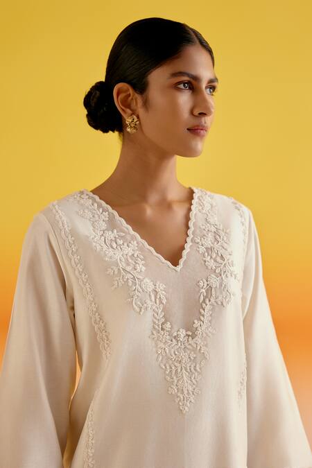 Buy Amisha Kothari Ivory Chanderi Silk, Organza Lace, Beads, Anya Floral Kurta And Pant Set Buy_Amisha Kothari_Ivory Chanderi Silk, Organza Lace, Beads, Anya Floral Kurta And Pant Set