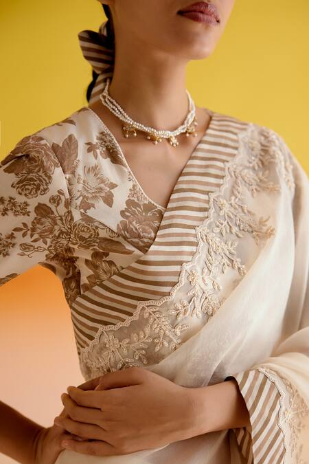 Buy_Amisha Kothari_Ivory Silk Organza, Shruti Candy Stripe Print Saree With Unstitched Blouse Piece 