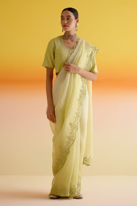 Amisha Kothari Samaira Floral Embroidered Ombre Saree With Unstitched Blouse Piece 