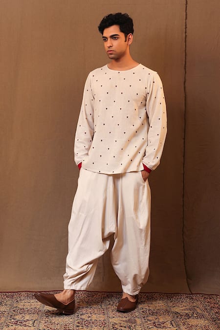 MATI Heart Embroidered Short Kurta With Baggy Pant 