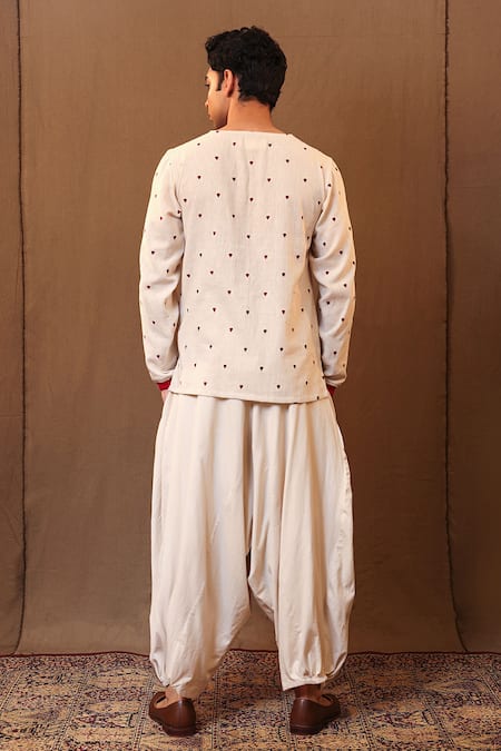 Shop_Mati_Off White Cotton Embroidery Handwoven Heart Short Kurta _at_Aza_Fashions