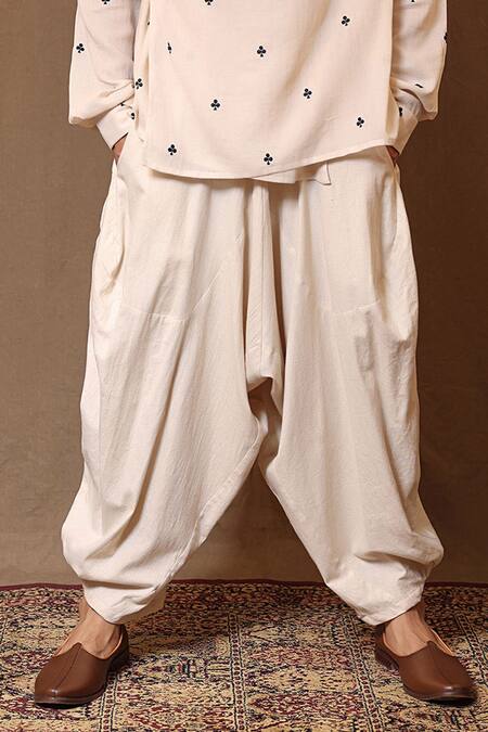 MATI_1_Off White Cotton Embroidery Handwoven Club Overlap Shirt With Baggy Pant _Online_at_Aza_Fashions