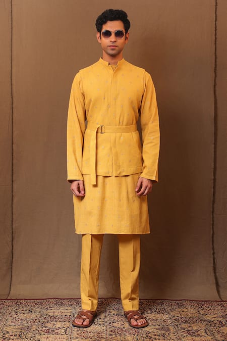 MATI Handwoven Cotton Club Embroidered Bundi & Pant Set 