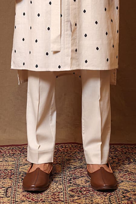 MATI_1 Off White Cotton Zari Embroidered Kurta With Solid Pant Online at Aza Fashions MATI_1_Off White Cotton Zari Embroidered Kurta With Solid Pant _Online_at_Aza_Fashions