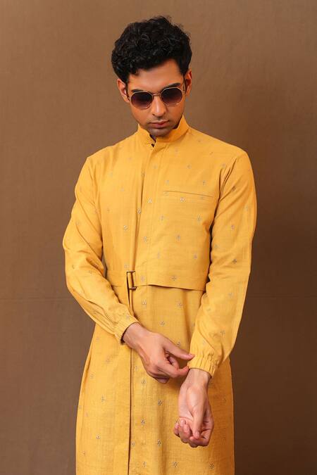 MATI_1_Yellow Cotton Zari Embroidered Kurta _Online_at_Aza_Fashions