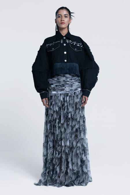 Buy Pocketful Of Cherrie Black Canvas Embroidery Collared Dark Halo Crop Jacket Online at Aza Fashions Buy_Pocketful Of Cherrie_Black Canvas Embroidery Collared Dark Halo Crop Jacket _Online_at_Aza_Fashions