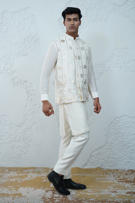 Zardozi Zari Floral Patchwork Bundi Set 