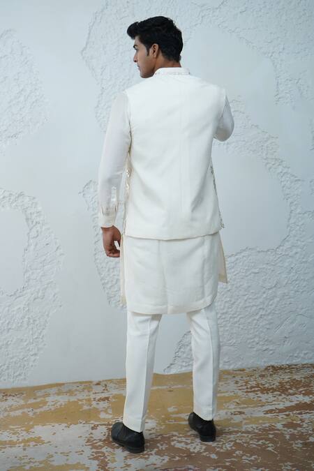 Zardozi Zari Floral Patchwork Bundi Set 