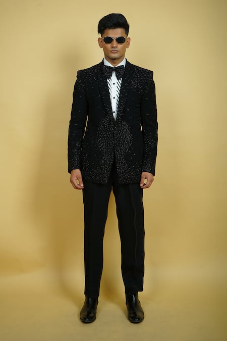 Zardozi Zari Scattering Leaf Pattern Embroidered Tuxedo Set 