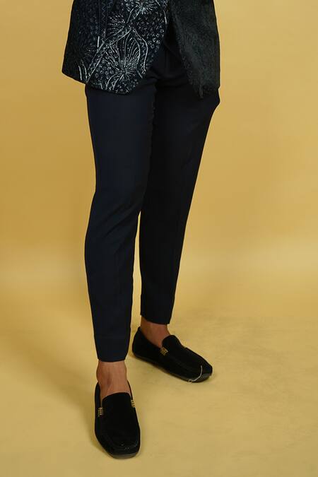 Zardozi Zari_Black Silk, Cotton Embroidery Geometric Floral Pattern Tuxedo Set _Online_at_Aza_Fashions