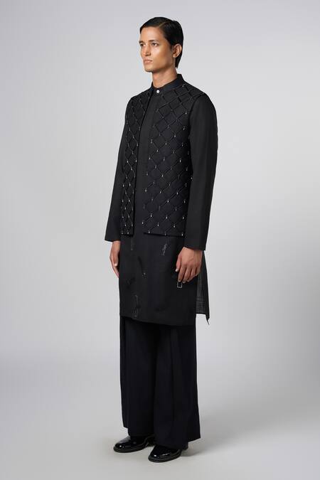 Shop Line Out Line Black Matka Cotton Embroidery Cord Bead Bundi Online at Aza Fashions Shop_Line Out Line_Black Matka Cotton Embroidery Cord Bead Bundi_Online_at_Aza_Fashions
