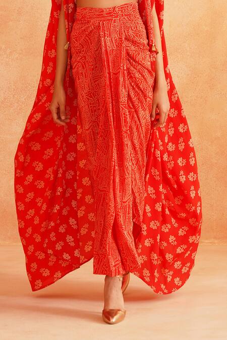 Buy Palak & Mehak Red Crepe Embroidery Sweetheart Neck Isra Printed Cape Draped Skirt Set Online at Aza Fashions Buy_Palak & Mehak_Red Crepe Embroidery Sweetheart Neck Isra Printed Cape Draped Skirt Set _Online_at_Aza_Fashions