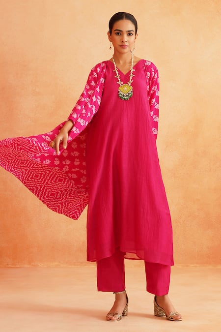 Shop_Palak & Mehak_Pink Crepe Embroidery V-neck Ojasvi Floral Print Cape Pant Set _at_Aza_Fashions