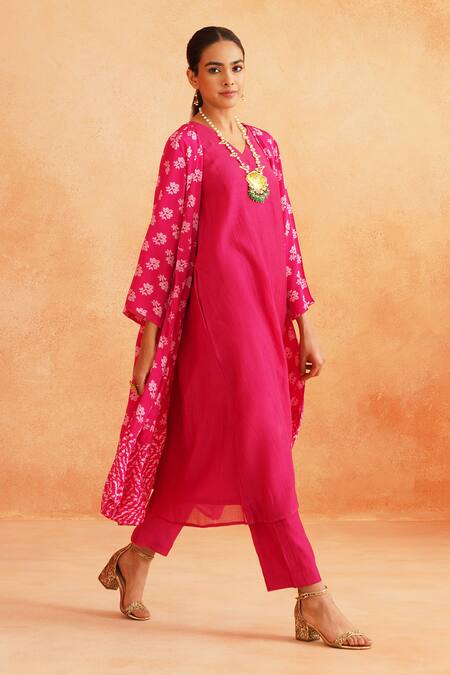 Buy_Palak & Mehak_Pink Crepe Embroidery V-neck Ojasvi Floral Print Cape Pant Set 