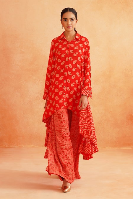 Palak & Mehak Ria Printed Panelled Cape Top & Pant Set 