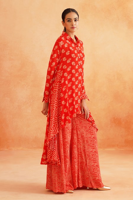 Palak & Mehak_Red Crepe Embroidery Round Neck Ria Printed Panelled Cape Top And Pant Set _Online_at_Aza_Fashions