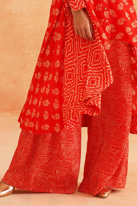 Buy Palak & Mehak Red Crepe Embroidery Round Neck Ria Printed Panelled Cape Top And Pant Set Online at Aza Fashions Buy_Palak & Mehak_Red Crepe Embroidery Round Neck Ria Printed Panelled Cape Top And Pant Set _Online_at_Aza_Fashions
