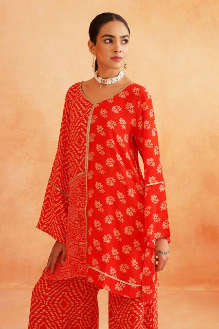 Palak & Mehak_Red Crepe Embroidery Collared Zara Floral Abstract Print Tunic And Pant Set _Online_at_Aza_Fashions