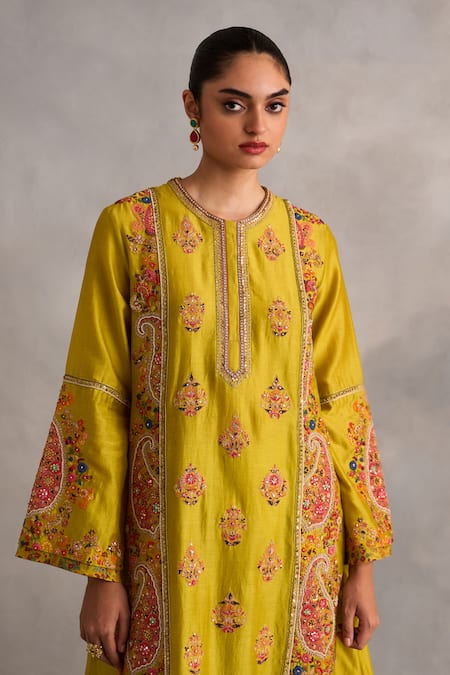 Petticoat Lane By Divya_Green Organza, Chanderi Beads, Embroidery Round Neck A-line Kurta Pant Set _at_Aza_Fashions