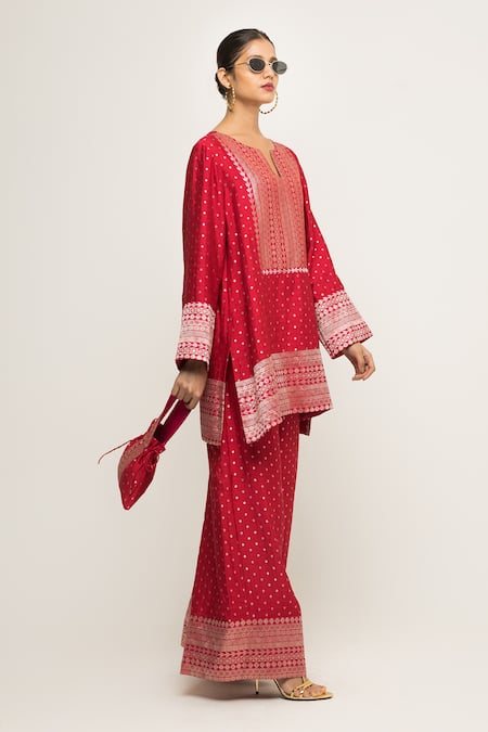 SOBARIKO_Red Silk Embroidery Split V-neck Sitara Dotted Kurta And Pant Set _Online_at_Aza_Fashions