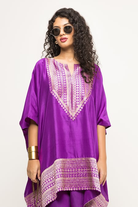 SOBARIKO_Purple Silk Split V-neck Triya Asymmetric Brocade Kurta And Pant Set _Online_at_Aza_Fashions