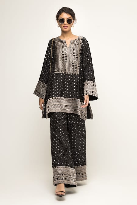 Sobariko Black Silk Notched Sitara Dotted Banarasi Kurta And Wide Legged Pant 