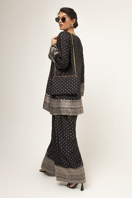 Shop SOBARIKO Black Silk Embroidery Split Sitara Dotted Banarasi Kurta And Wide Legged Pant at Aza Fashions Shop_SOBARIKO_Black Silk Embroidery Split Sitara Dotted Banarasi Kurta And Wide Legged Pant _at_Aza_Fashions