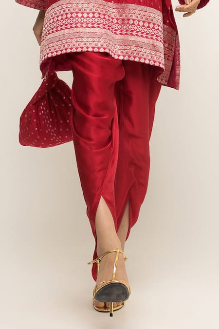 SOBARIKO Red Silk Split V-neck Tara Banarasi Brocade Kurta And Dhoti Pant Set Online at Aza Fashions SOBARIKO_Red Silk Split V-neck Tara Banarasi Brocade Kurta And Dhoti Pant Set _Online_at_Aza_Fashions