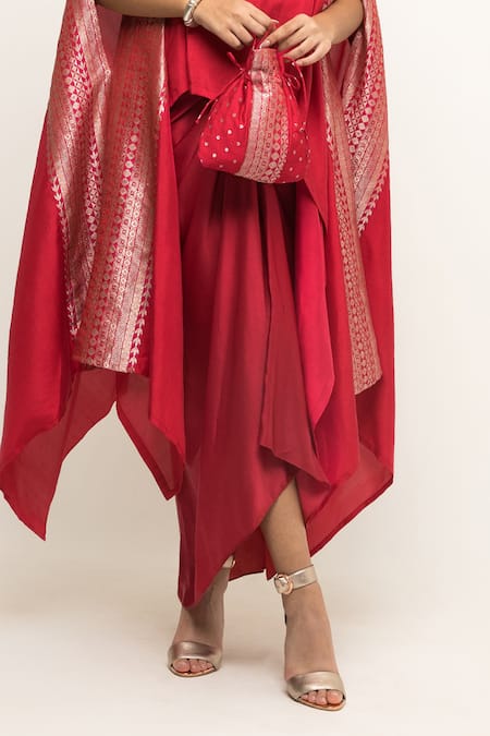 Buy_SOBARIKO_Red Silk Devi Brocade Panel Cape With Skirt _Online_at_Aza_Fashions
