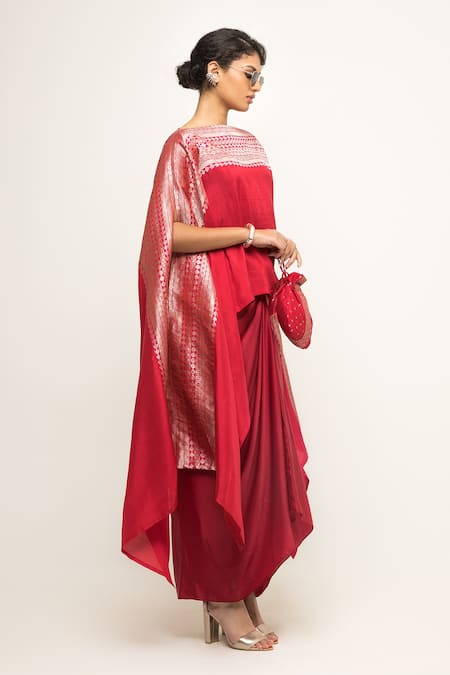 SOBARIKO_Red Silk Devi Brocade Panel Cape With Skirt _at_Aza_Fashions