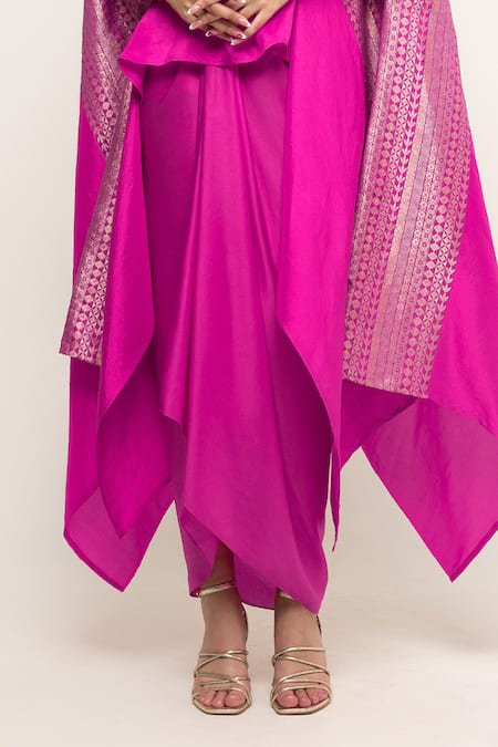 Buy_SOBARIKO_Pink Silk Devi Brocade Panel Cape With Skirt _Online_at_Aza_Fashions