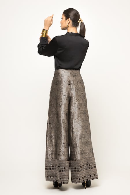 SOBARIKO Wrapped Shirt With Brocade Pant 