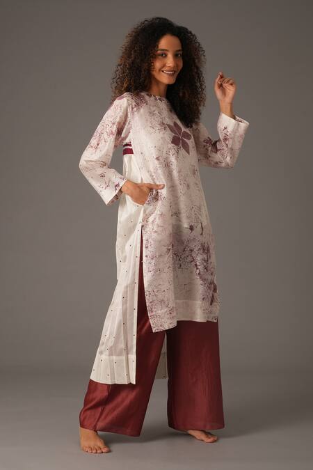 Buy_Khat_White Chanderi Silk Embroidery Boat Neck Fleur Print High Low Kurta Pant Set _Online_at_Aza_Fashions