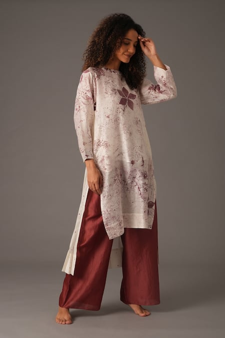 Khat White Chanderi Silk Embroidery Boat Neck Fleur Bloom High Low Kurta Pant Set Online at Aza Fashions Khat_White Chanderi Silk Embroidery Boat Neck Fleur Bloom High Low Kurta Pant Set _Online_at_Aza_Fashions