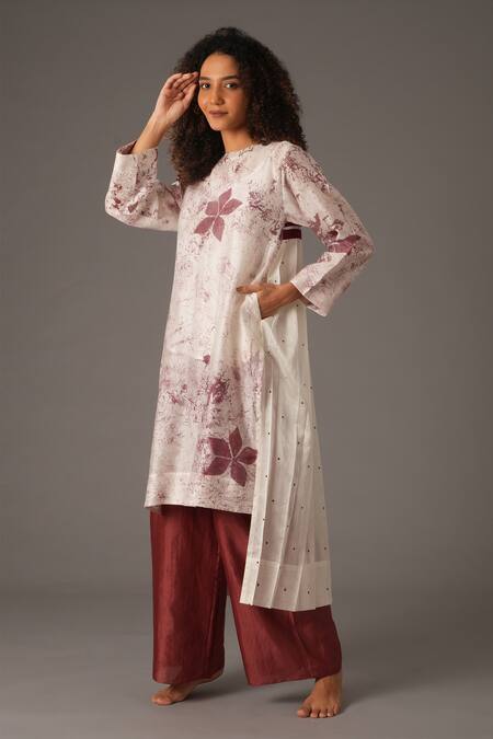 Shop_Khat_White Chanderi Silk Embroidery Boat Neck Fleur Bloom High Low Kurta Pant Set _Online_at_Aza_Fashions