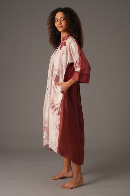 Buy_Khat_White Chanderi Silk Mandarin Collar Fleur Bloom Print Midi Dress _Online_at_Aza_Fashions