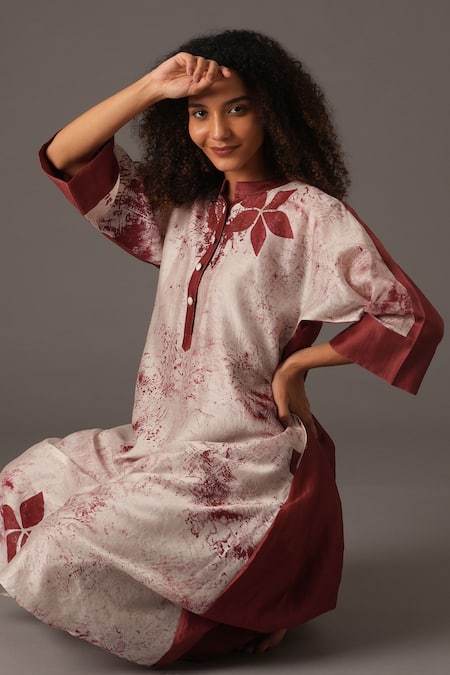 Buy Khat White Chanderi Silk Mandarin Collar Fleur Bloom Print Midi Dress Buy_Khat_White Chanderi Silk Mandarin Collar Fleur Bloom Print Midi Dress