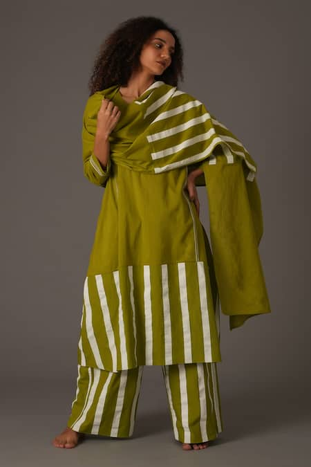 KHAT Striped Print Kurta Pant Set 