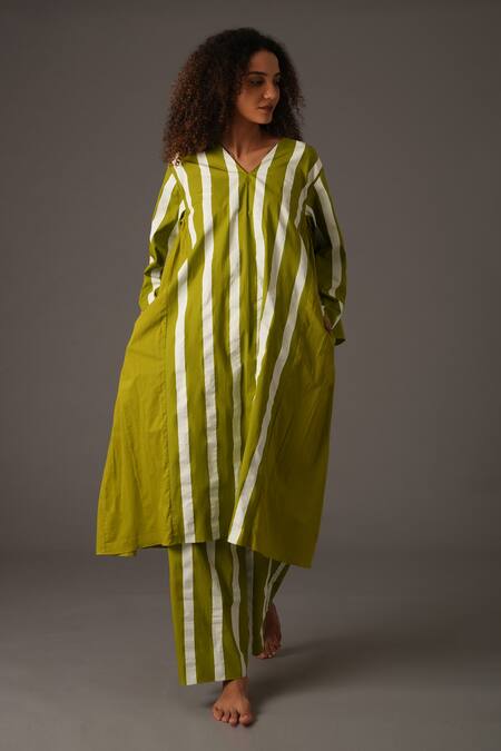 Shop_Khat_Green Poplin, Muslin V-neck Striped Print V Kurta With Pant _Online_at_Aza_Fashions