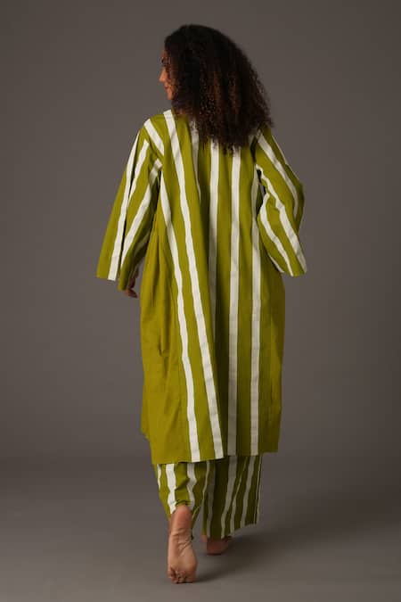 Shop_Khat_Green Mul Print Striped V Neck Bar Kurta Set _at_Aza_Fashions