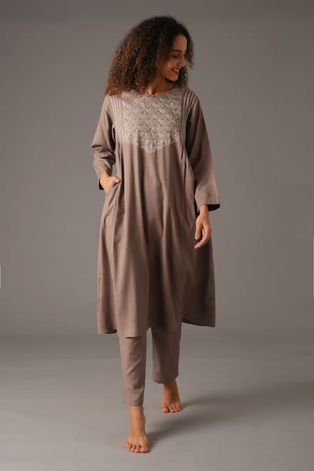 KHAT Grey Cotton Embroidery Stitchline Thread Round Kurta And Pant Set 