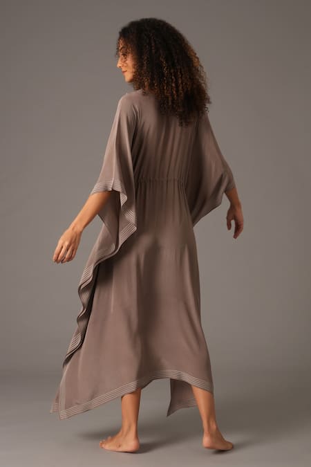 Khat Stitchline Thread Border Embroidered Kaftan 